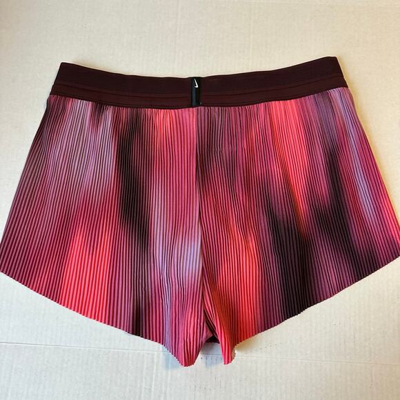 NEW Nike Womens AeroSwift Shorts Sz Large - Picture 8 of 9